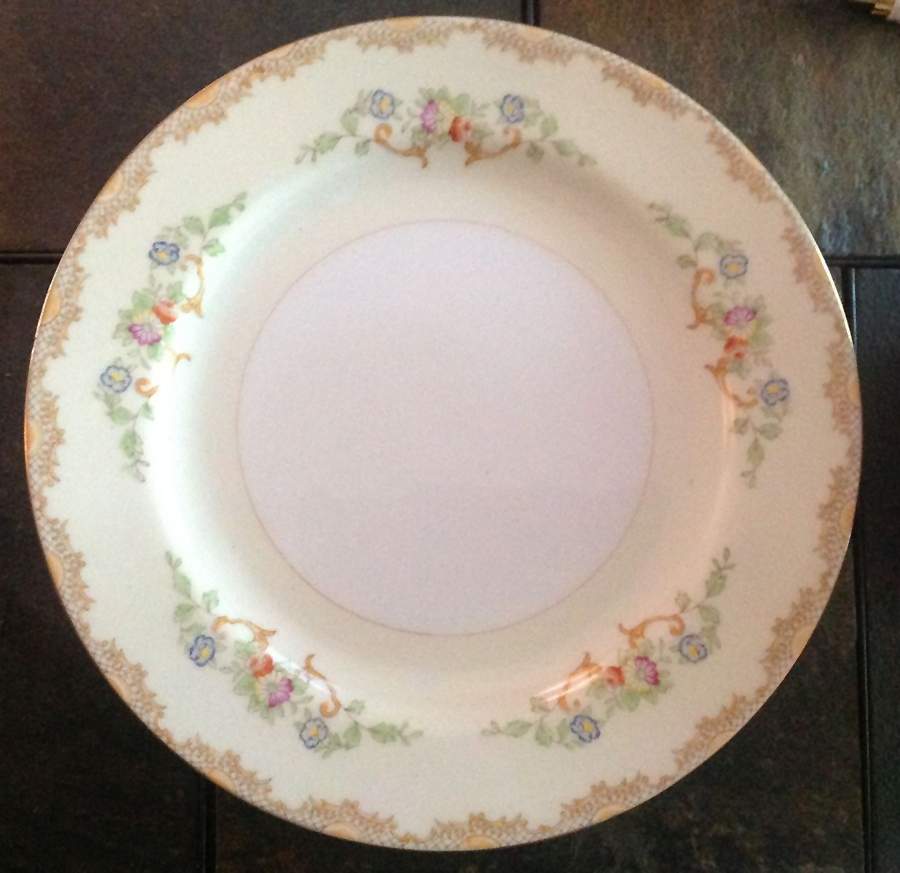 EMP44 Dinner Plate by Empress (Japan)-1
