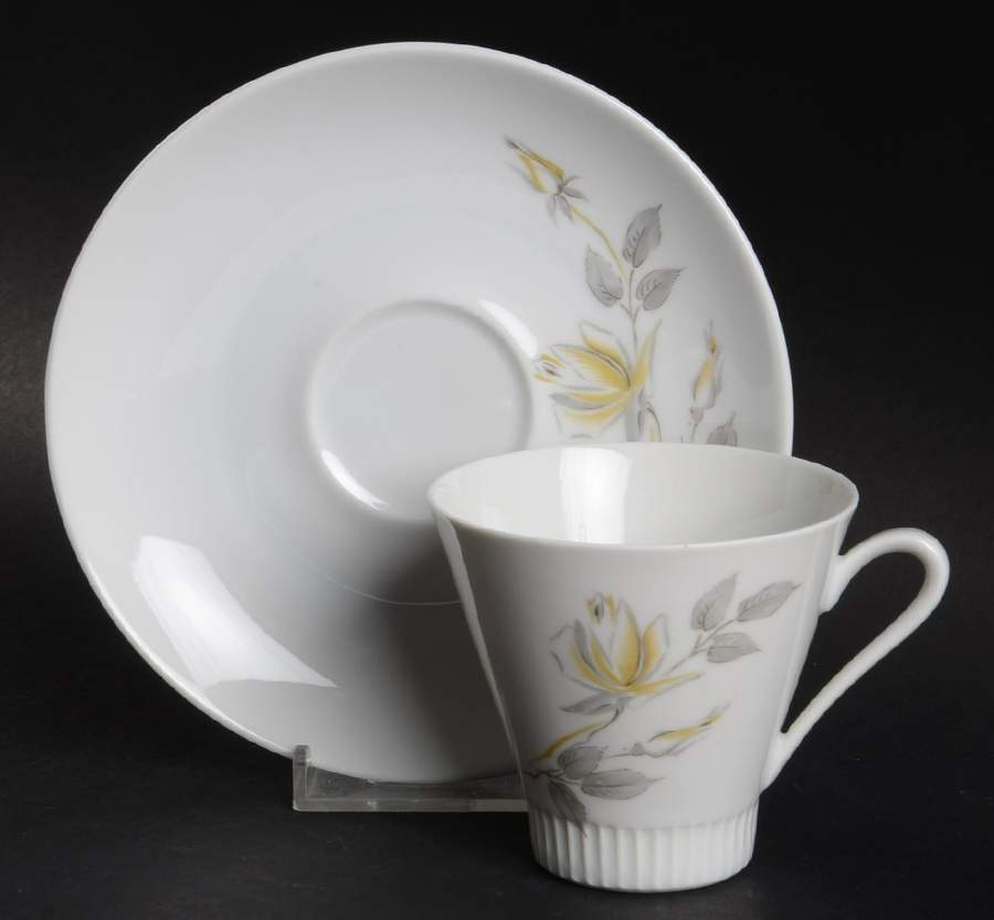 W2189 Flat Cup & Saucer Set by Eschenbach-1