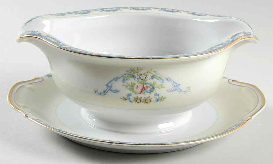 EMP47 Gravy Boat with Attached Underplate by Empress (Japan)-1