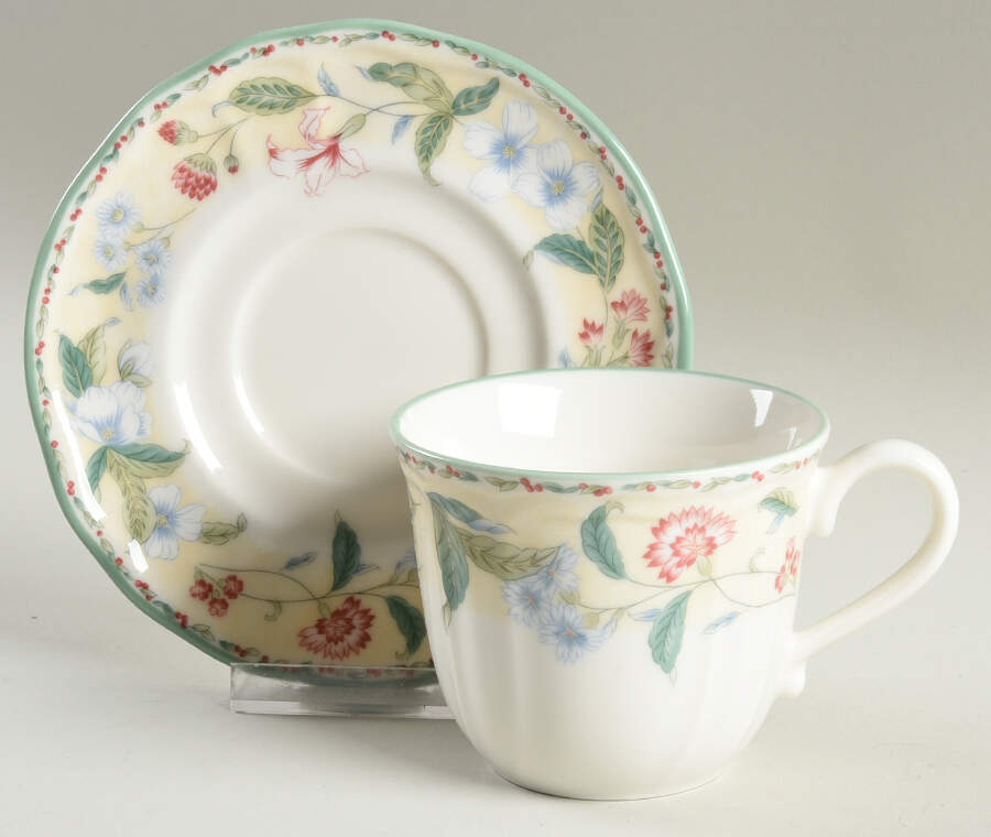 Floral Bay Flat Cup & Saucer Set by Epoch-1