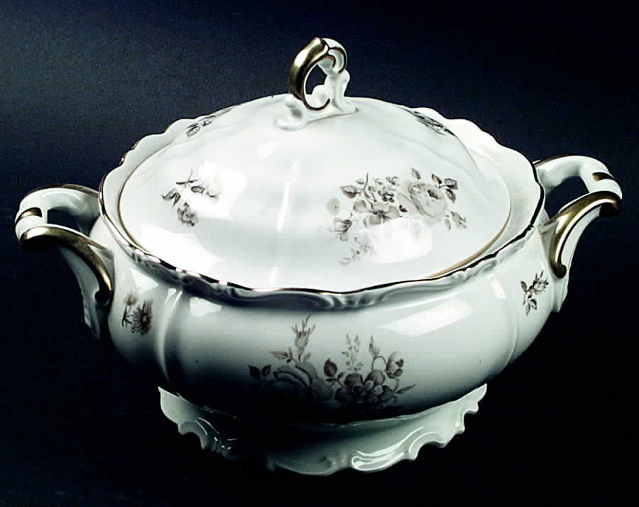22345 Round Covered Vegetable by Edelstein-1