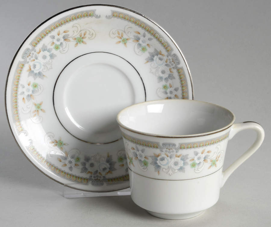 Leonora Flat Cup & Saucer Set by Everbrite (Japan)-1