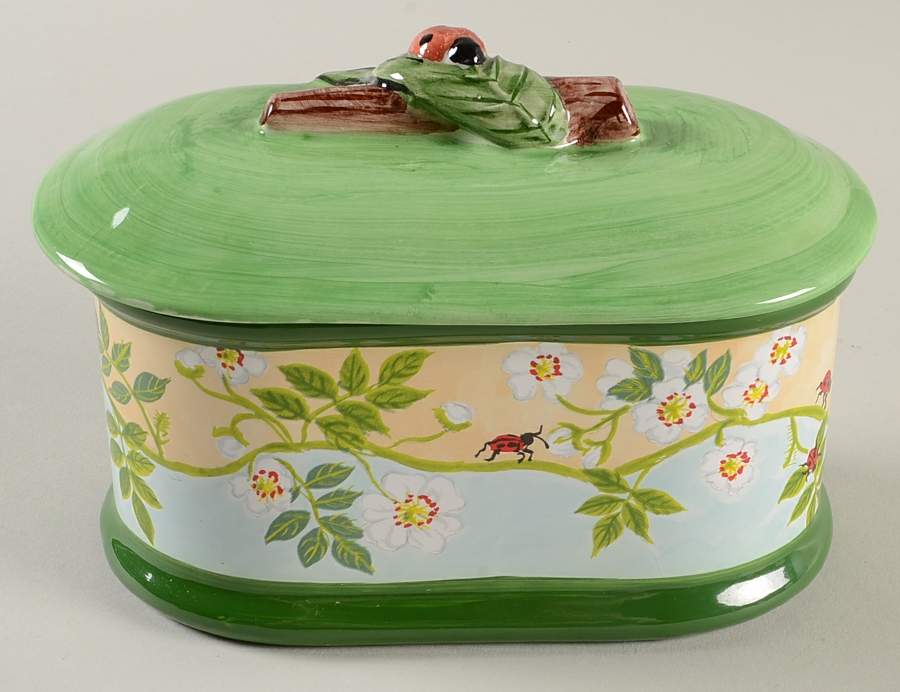 Robin's Nest 1 Quart Oval Covered Casserole by Essex Collection-1