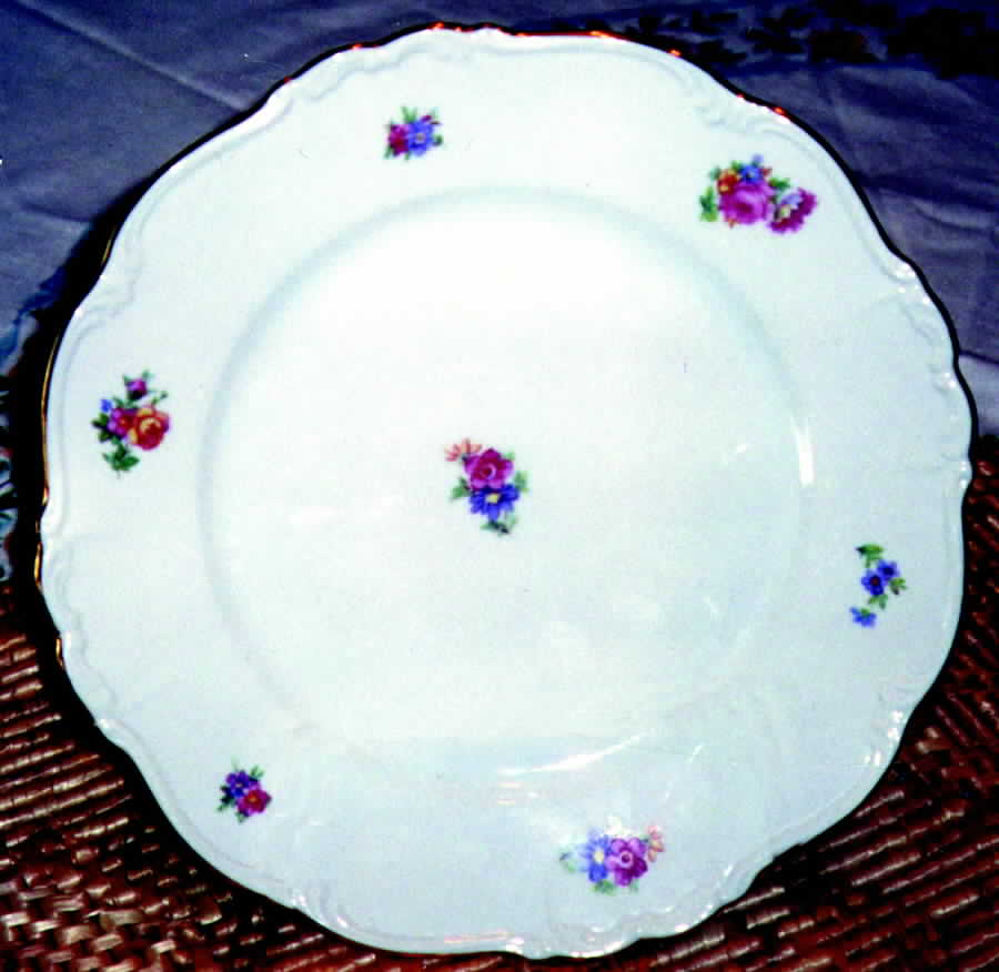 15778 Dinner Plate by Edelstein-1