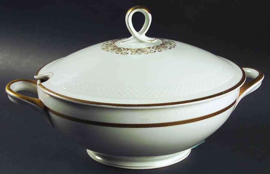 A105 Tureen &  Lid by Eschenbach-1