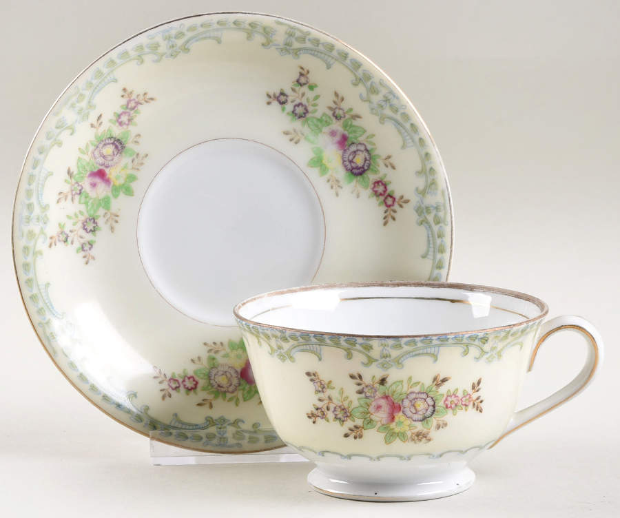 EMP51 Footed Cup & Saucer Set by Empress (Japan)-1