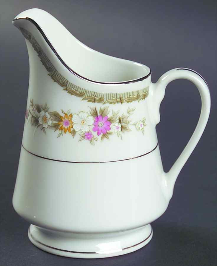 Savannah Creamer by Everbrite (Japan)-1