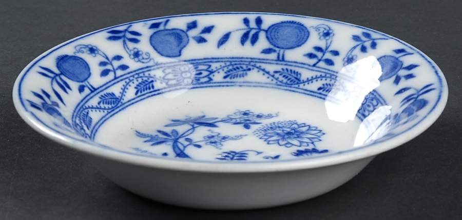 Meissen (Scalloped) Fruit/Dessert (Sauce) Bowl by Brown, Westhead & Moore-1