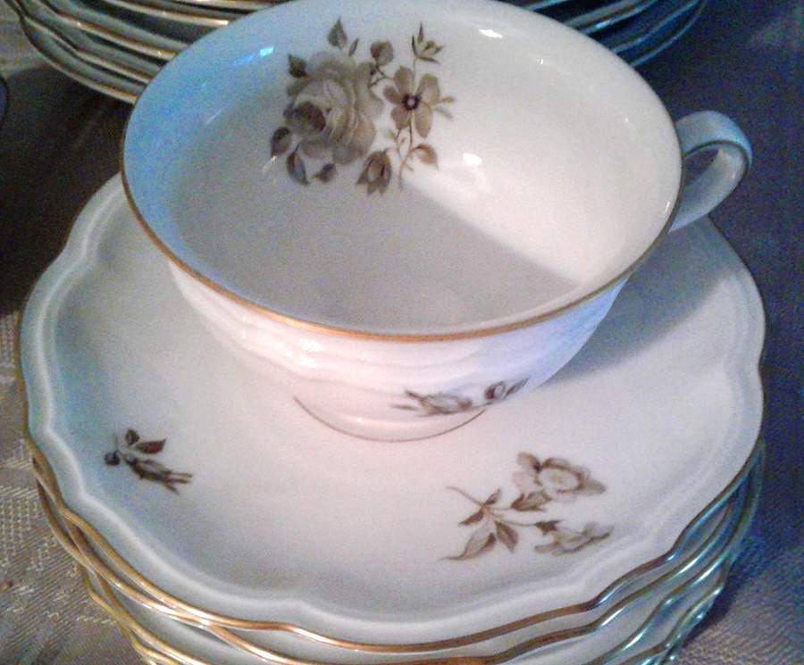 Balmoral Footed Cup & Saucer Set by Eschenbach-1