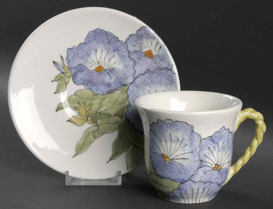 785BV Flat Cup & Saucer Set by Ernestine-1