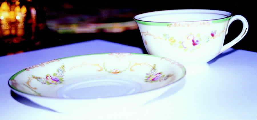 EMP58 Footed Cup & Saucer Set by Empress (Japan)-1