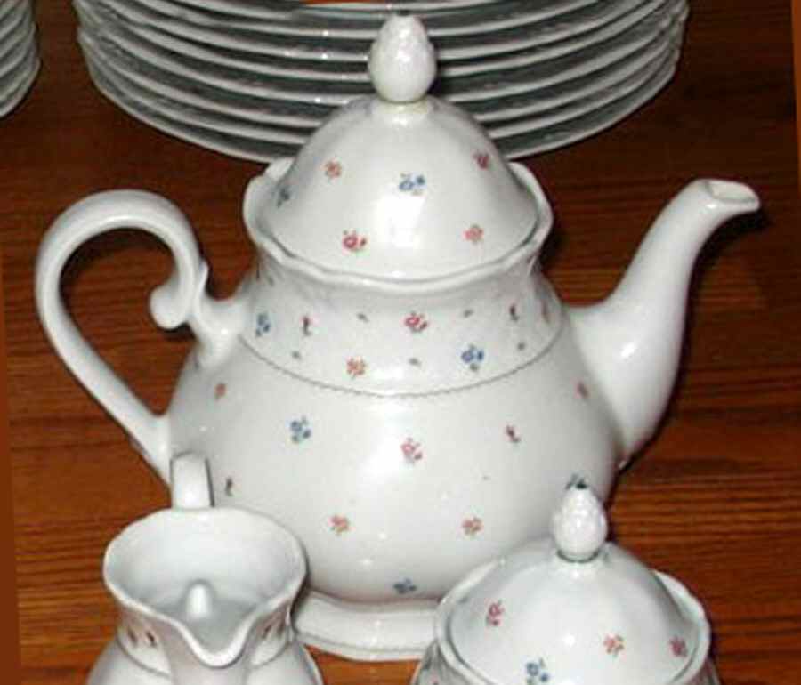 ESC76 Teapot & Lid by Eschenbach-1