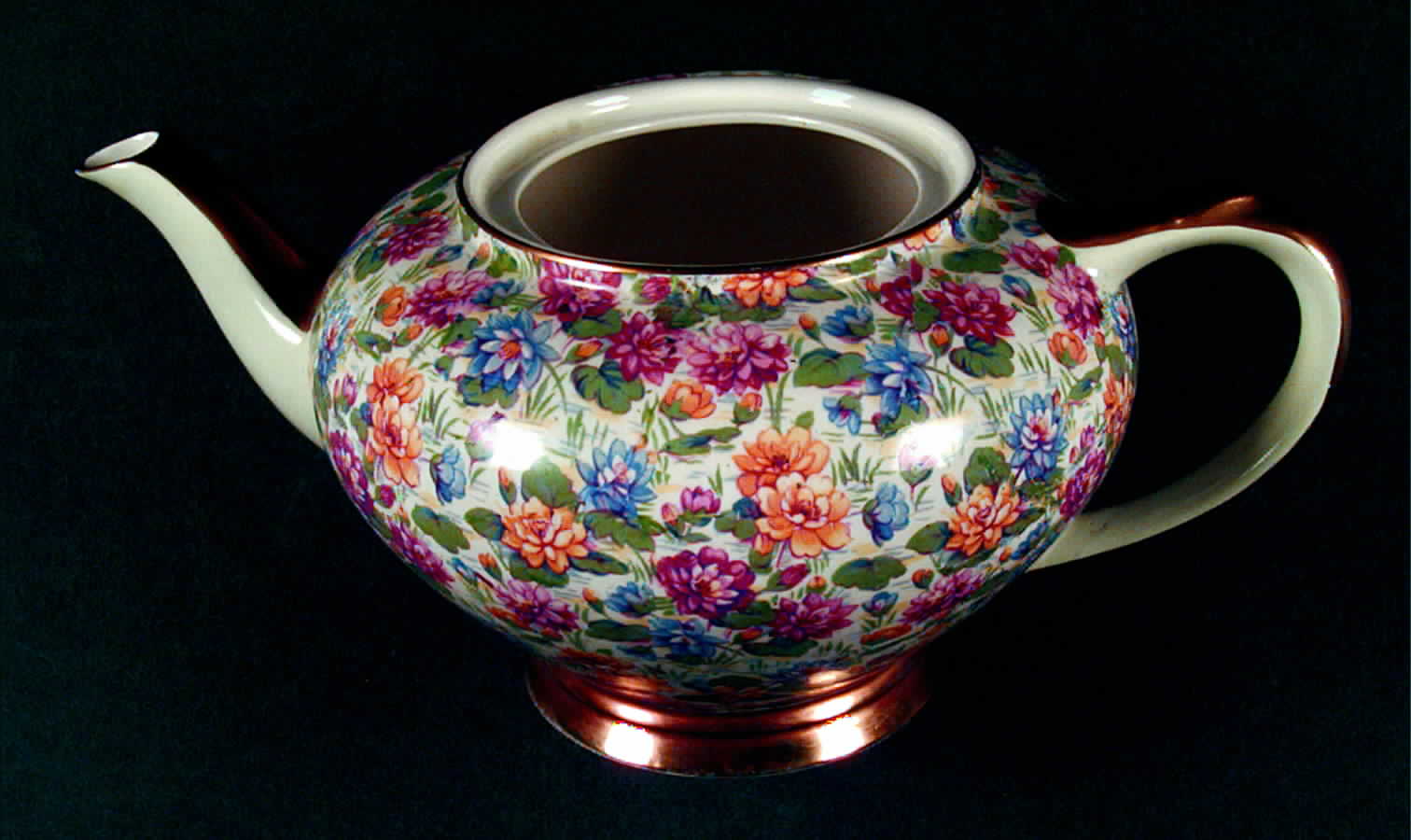 Water Lily Teapot No Lid by Empire Porcelain -1