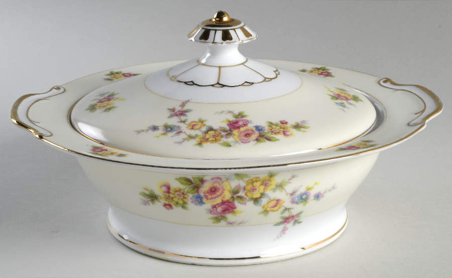 EMP64 Round Covered Vegetable by Empress (Japan)-1