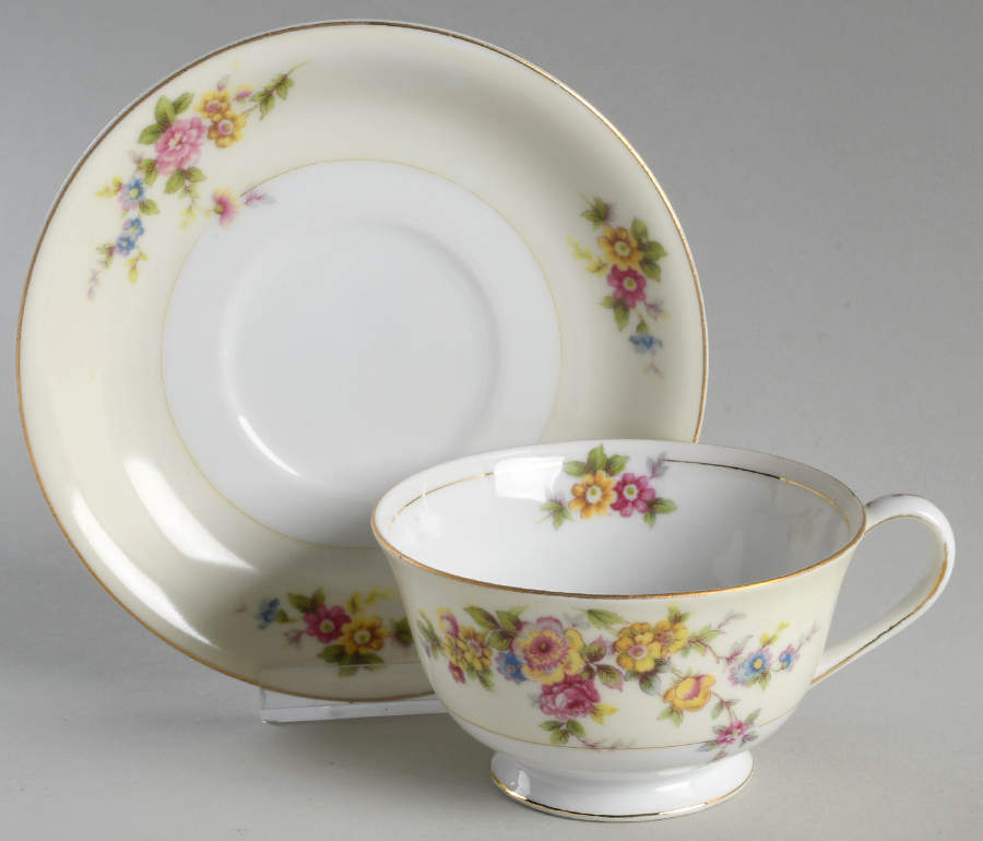 EMP64 Footed Cup & Saucer Set by Empress (Japan)-1