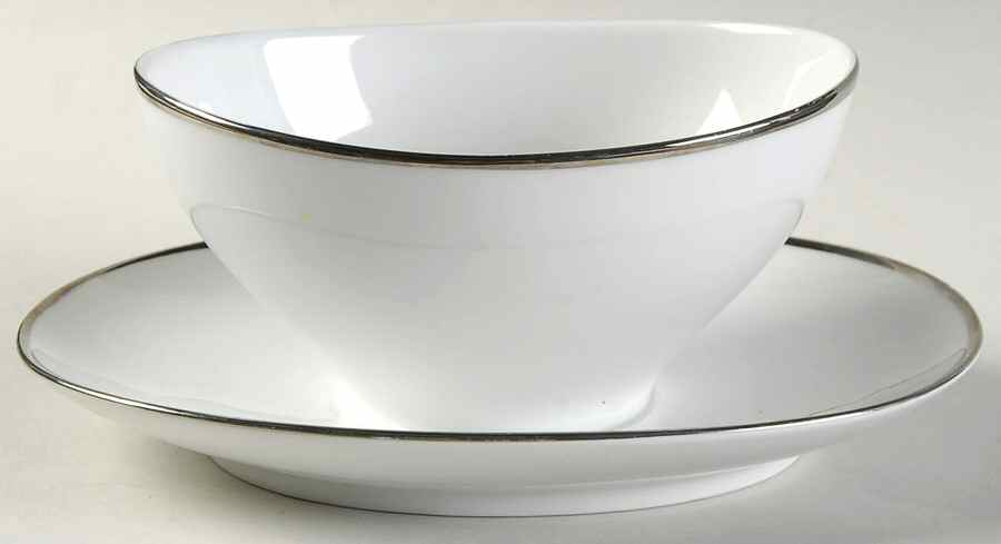 ERK1 Gravy Boat with Attached Underplate by Erika Porzellan-1