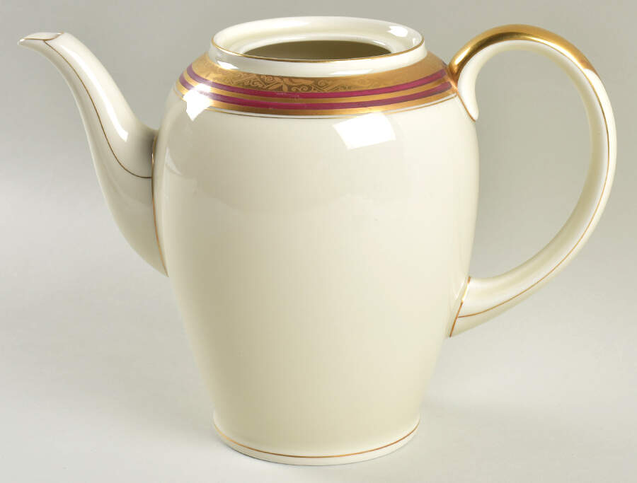 A218 Coffee Pot No Lid by Eschenbach-1