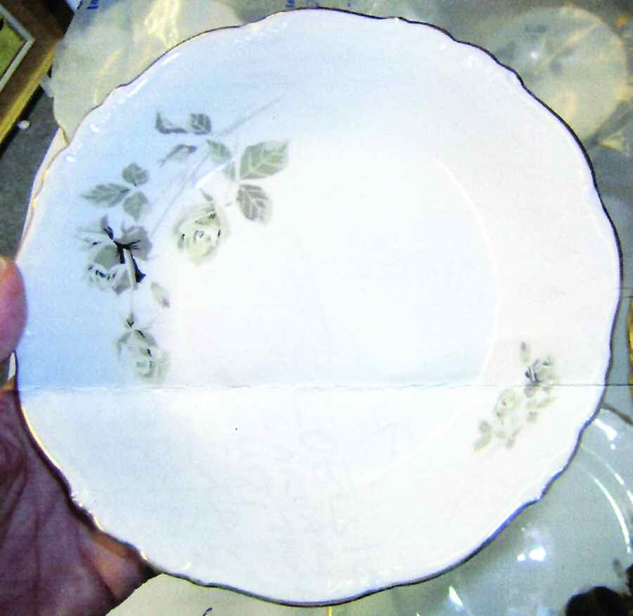 22423 (Scalloped) Salad Plate by Edelstein-1