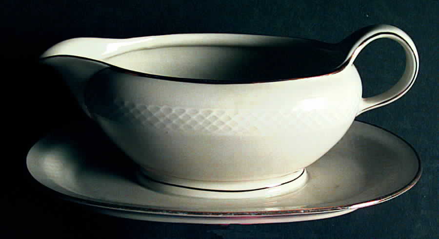 Roswitha (Cream) Gravy Boat with Attached Underplate by Eschenbach-1