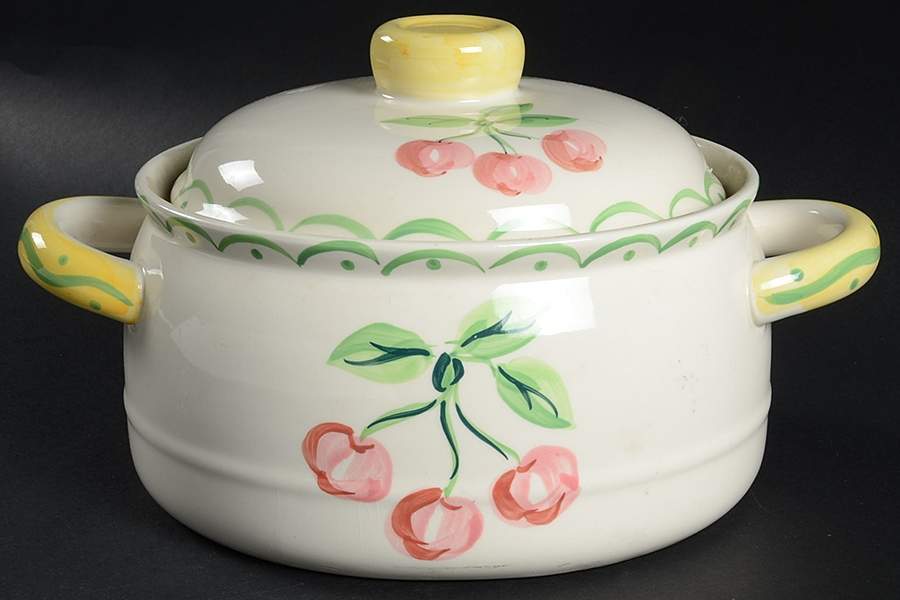 Fleurtations (Fruit) 2.5 Qt Round Covered Casserole by Essex Collection-1