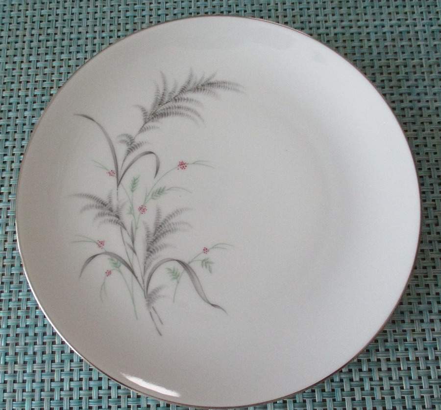 ERK2 Salad Plate by Erika Porzellan-1