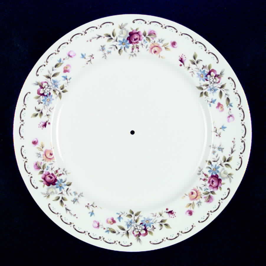 ROK28 Round Serving Plate with Handle (DP) by Royal Kent (England)-1