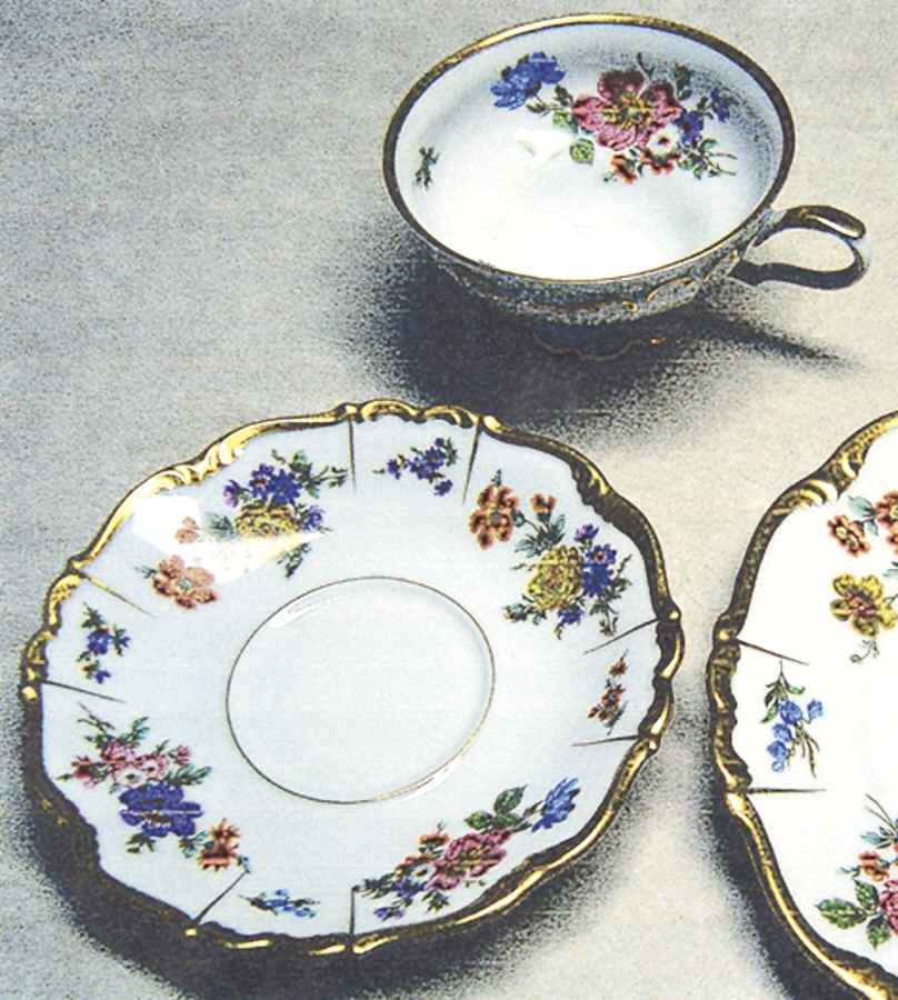20735 Footed Cup & Saucer Set by Edelstein-1