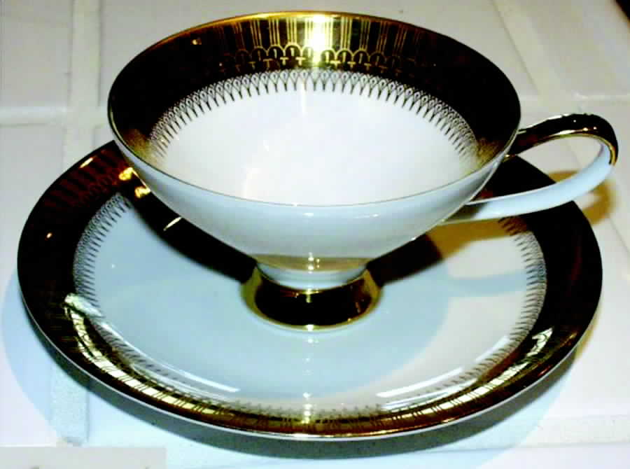 2383 Footed Cup & Saucer Set by Eberthal-1