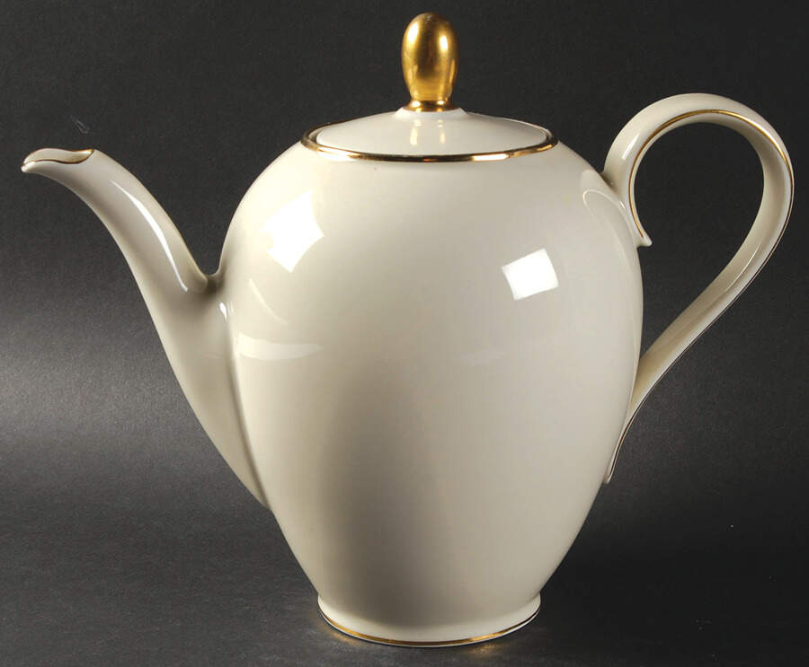 W896 Coffee Pot & Lid by Eschenbach-1