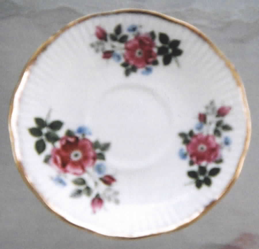 ELZ14 Saucer by Elizabethan-1