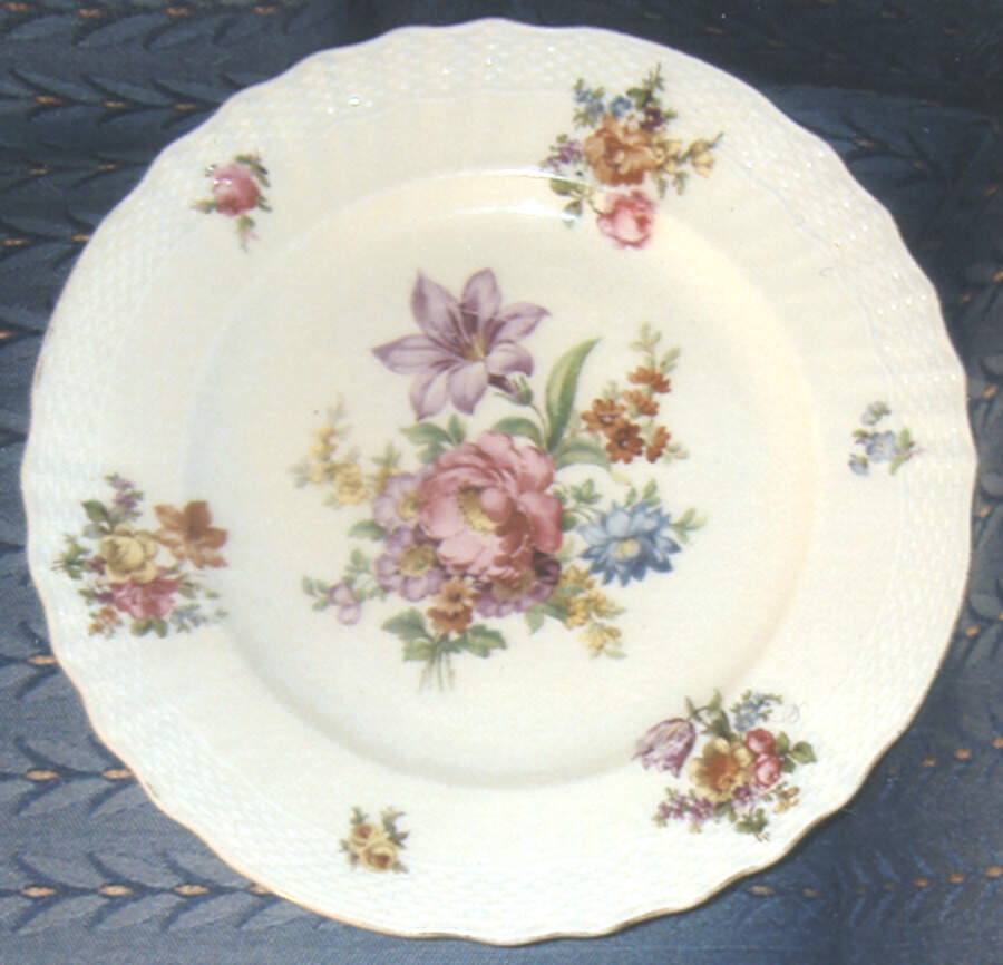 8472-1 Dinner Plate by Epiag-1