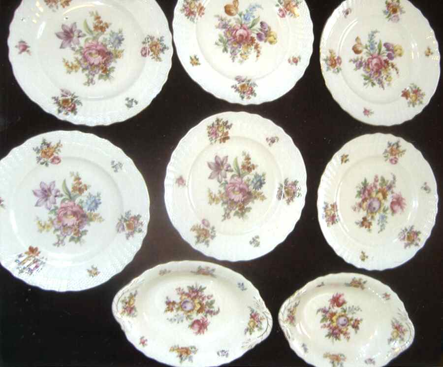 8472-1 Dinner Plate by Epiag-1