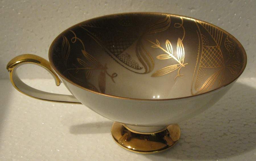 2319 Footed Cup by Eberthal-1