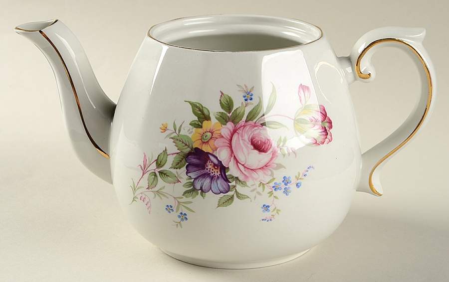 2520m Teapot No Lid by Wood & Sons-1
