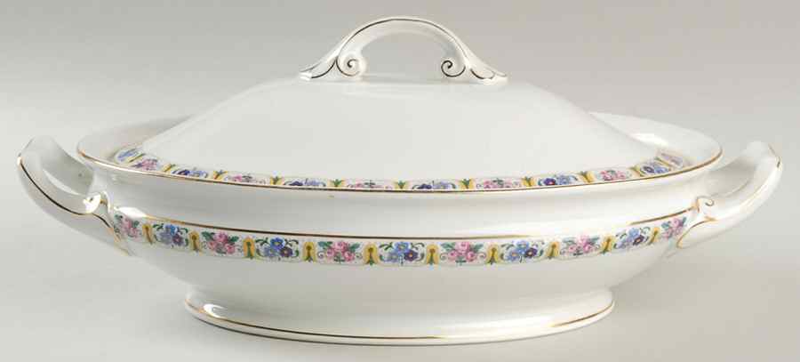 Printemps Oval Covered Vegetable by Epiag-1