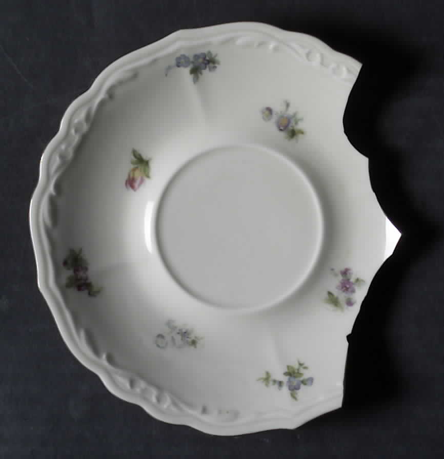 A2114 Saucer by Eschenbach-1