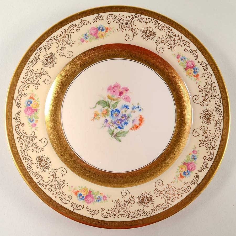 E218-200 Dinner Plate by Edgerton-1