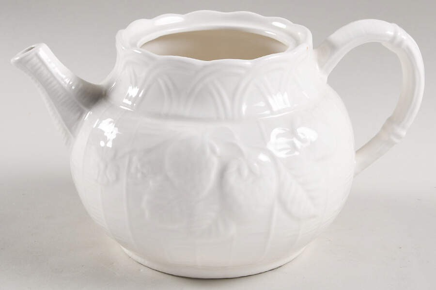 ETA2 Teapot No Lid by Ethan Allen-1