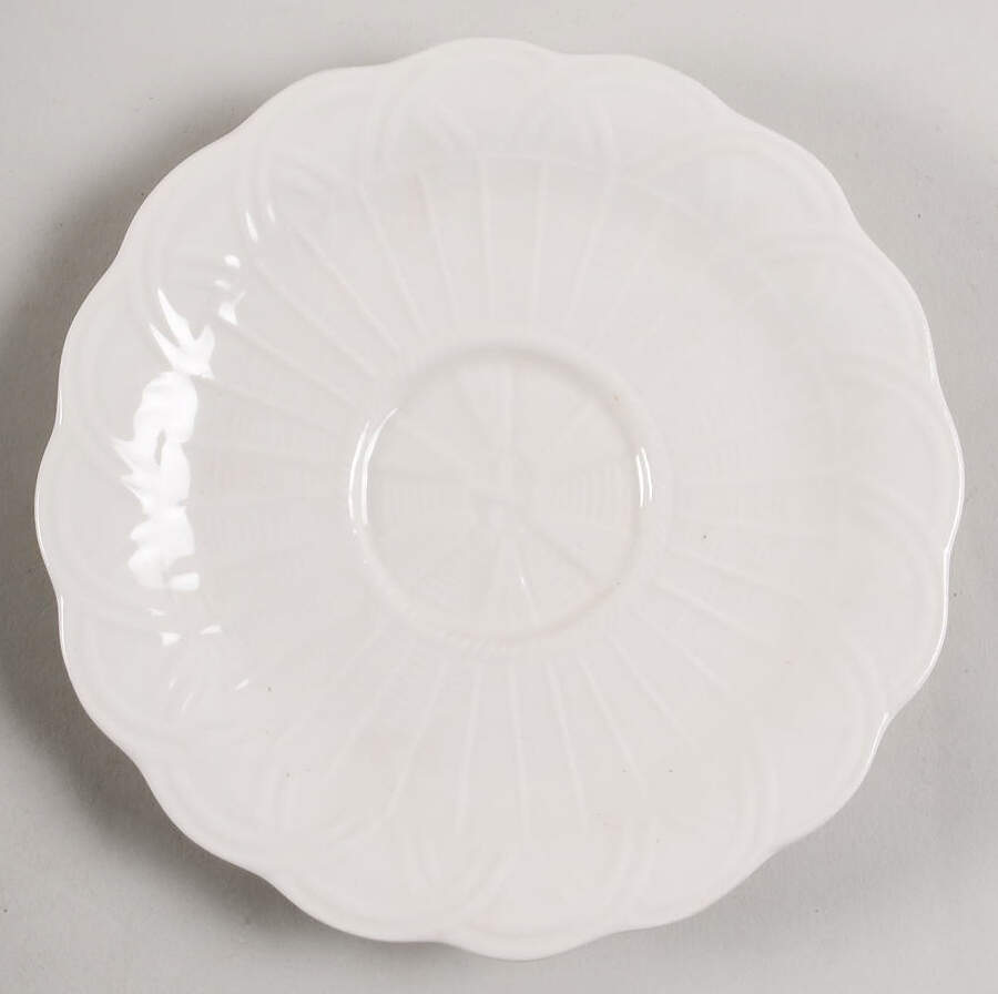 ETA2 Saucer by Ethan Allen-1