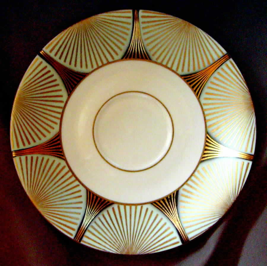 2622 Saucer by Eberthal-1