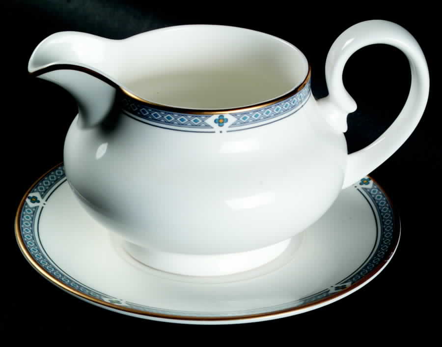 Felsham Round Gravy Boat & Underplate by Royal Doulton-1