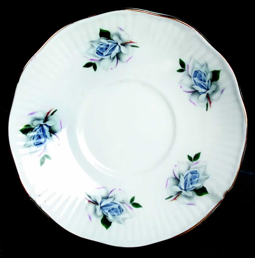 ELZ19 Saucer by Elizabethan-1