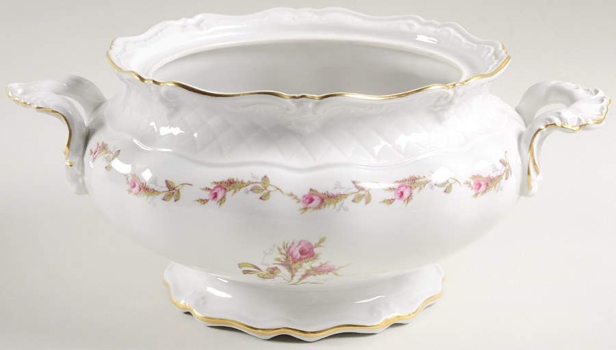 P485 (Scalloped) Round Vegetable No Lid by Eschenbach-1