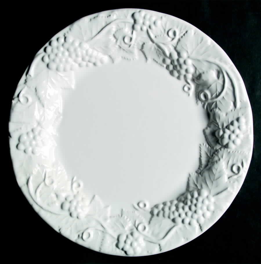 Grape Leaf Dinner Plate by Euro Ceramica-1