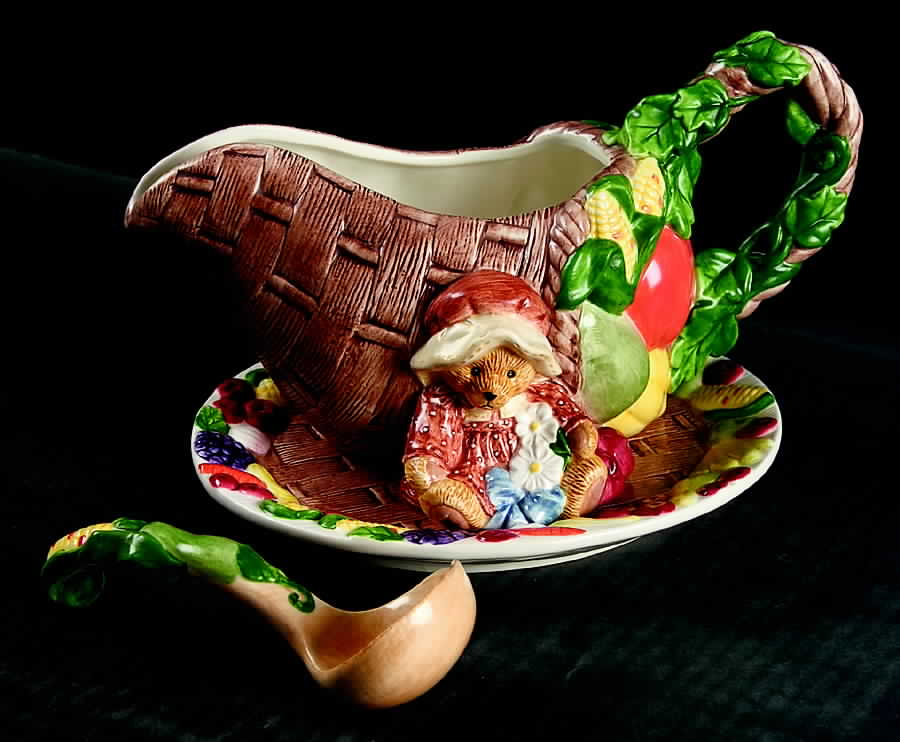 We Bear Thanks Figural Gravy w/Underplate & Ladle by Enesco-1