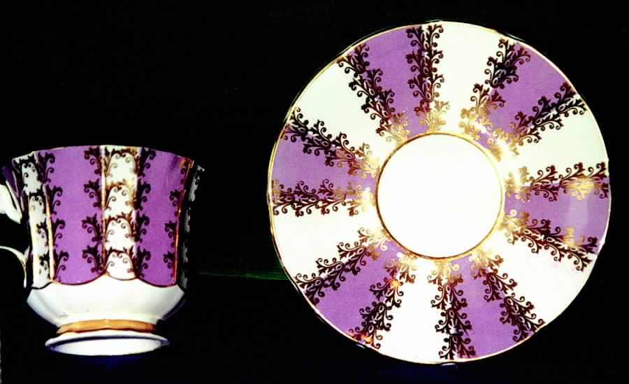 4461 Footed Cup & Saucer Set by Elizabethan-1