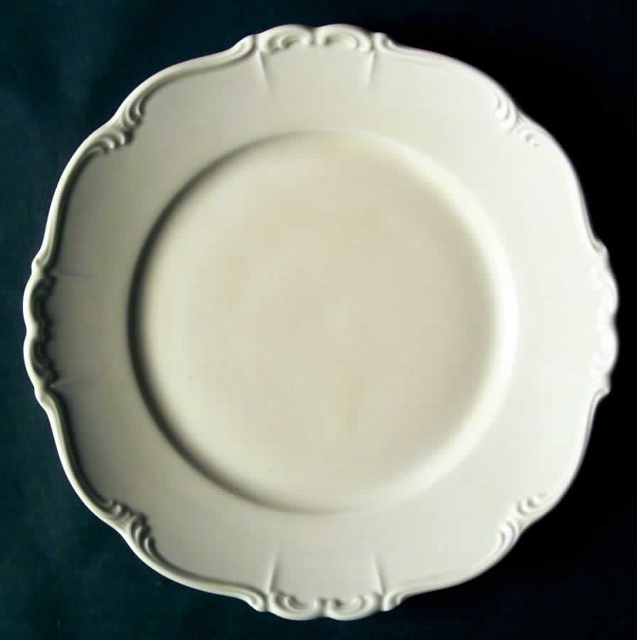 Maria Theresia (Cream) Dinner Plate by Edelstein-1