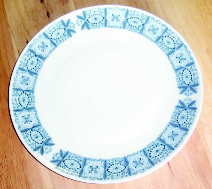 Nice Dekor Dinner Plate by Edelstein-1