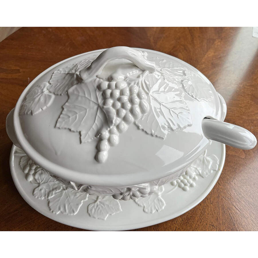 ECM2 Tureen & Lid w/Ladle & Underplate by Elios Ceramiche-1
