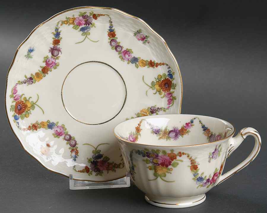 9954-9195 (Cream, Basketweave) Footed Cup & Saucer Set by Epiag-1